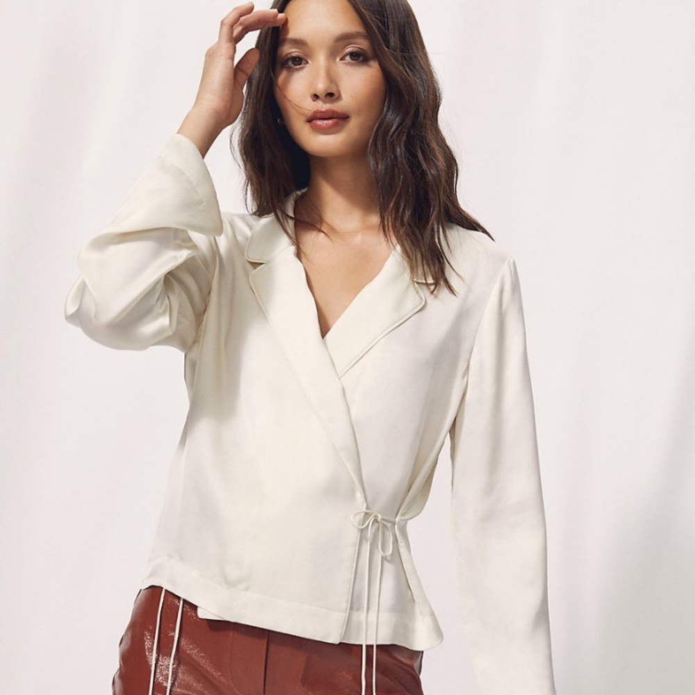 NWT Wilfred Allusion Blouse